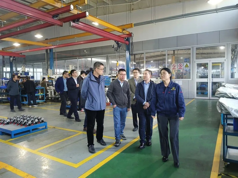 青島力克川液壓機械有限公司協(xié)辦國家標準審查會(huì )議在青島勝利召開(kāi)！5.jpg